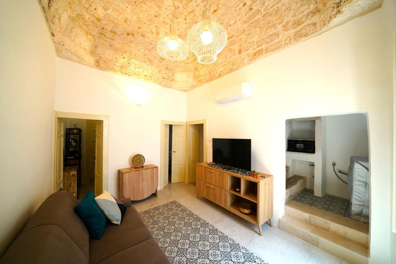 Domus Lapis - Con Terrazza Panoramica Villa Ostuni Kültér fotó