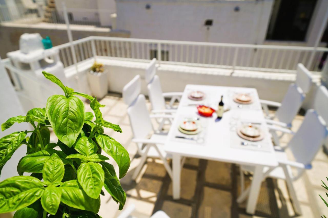 Domus Lapis - Con Terrazza Panoramica Villa Ostuni Kültér fotó
